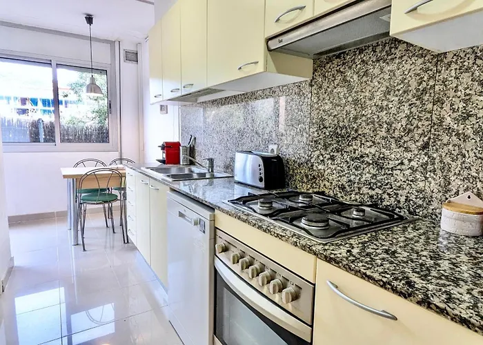 Evh127 Bajo Con Terraza Y Piscina Comunitaria *