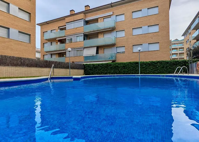 Evh127 Bajo Con Terraza Y Piscina Comunitaria